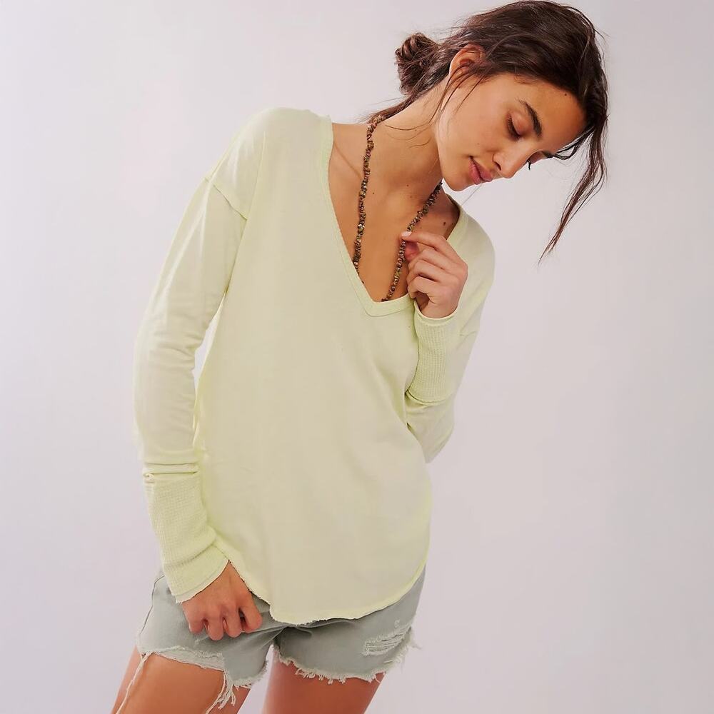 NWOT We The Free V Neck Lime Sorbet Coastal Cruising Long Sleeve Tee Sz M